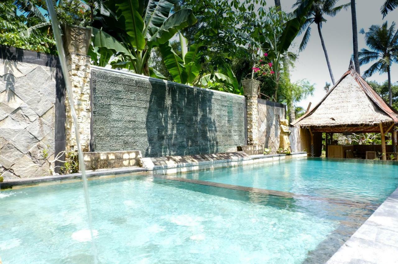Reddoorz Plus @ Raya Senggigi Lombok Exterior photo